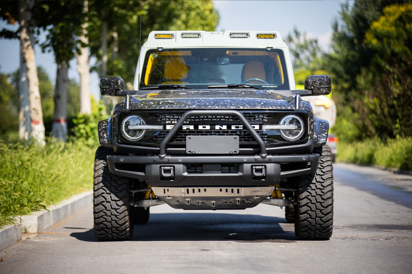 FORD BRONCO