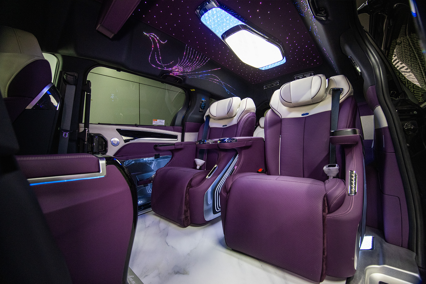 TOYOTA GRANVIA
