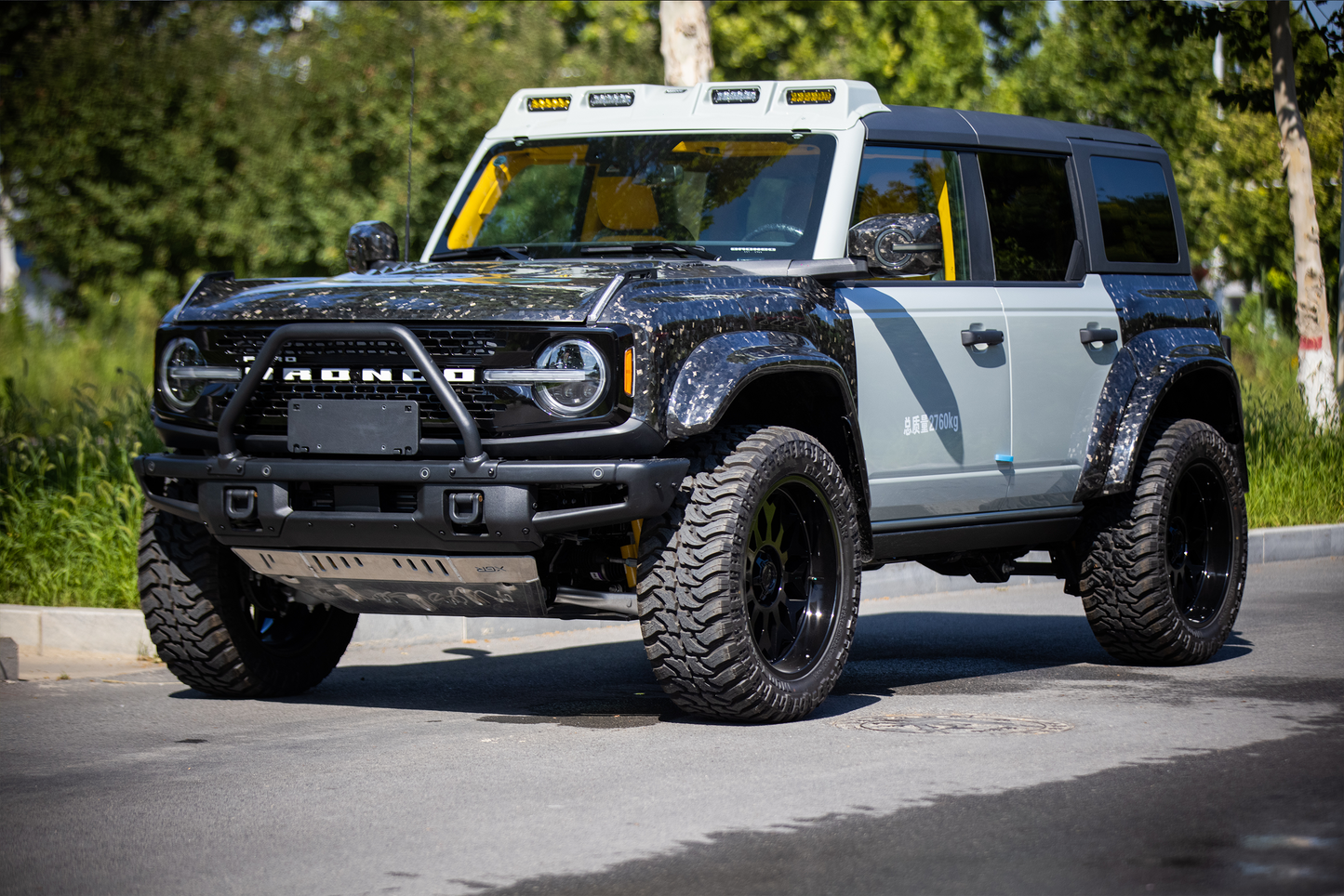 FORD BRONCO