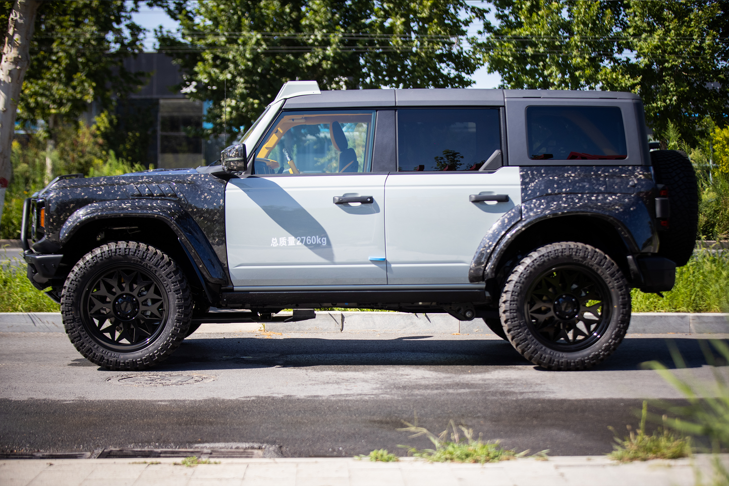 FORD BRONCO