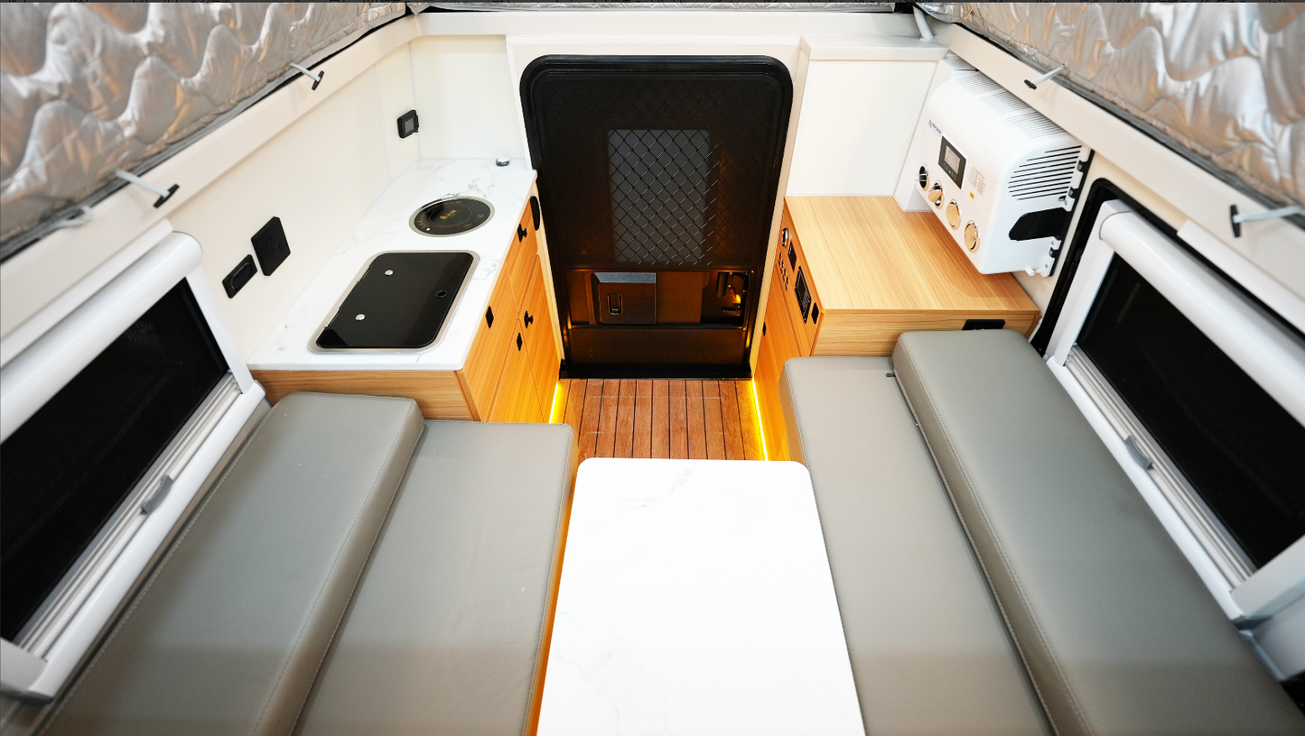 威龙森-PK1000 前锋官旅居车背驮房箱