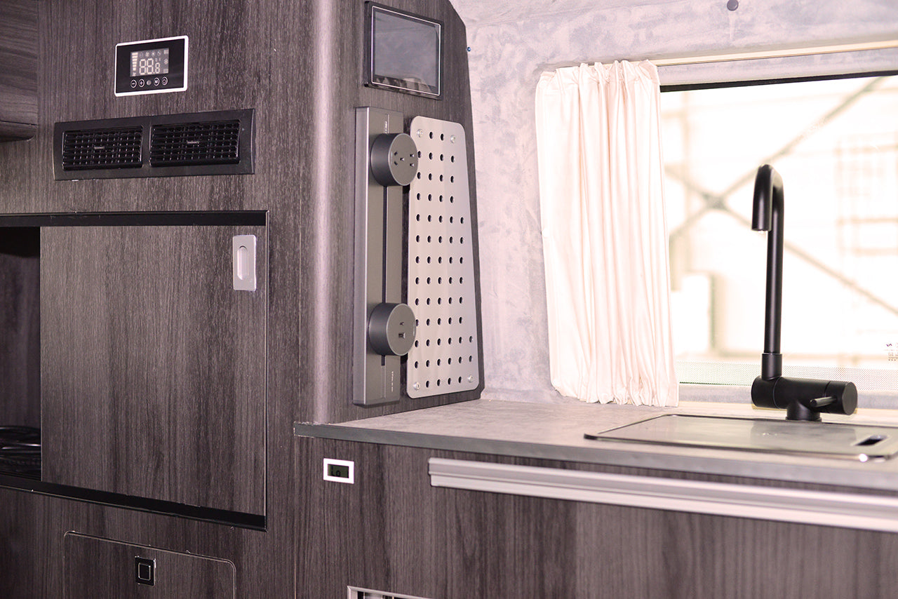 VELONSEN-R600 (MIAMI SE-T6 CAMPER VAN)