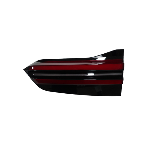 宝马 X5 系列 G05/G18 改装熏黑 LED 尾灯（含刹车灯功能）