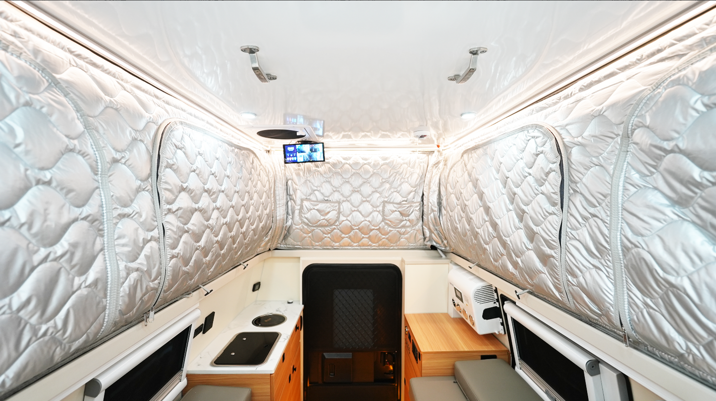 威龙森-PK1000 前锋官旅居车背驮房箱